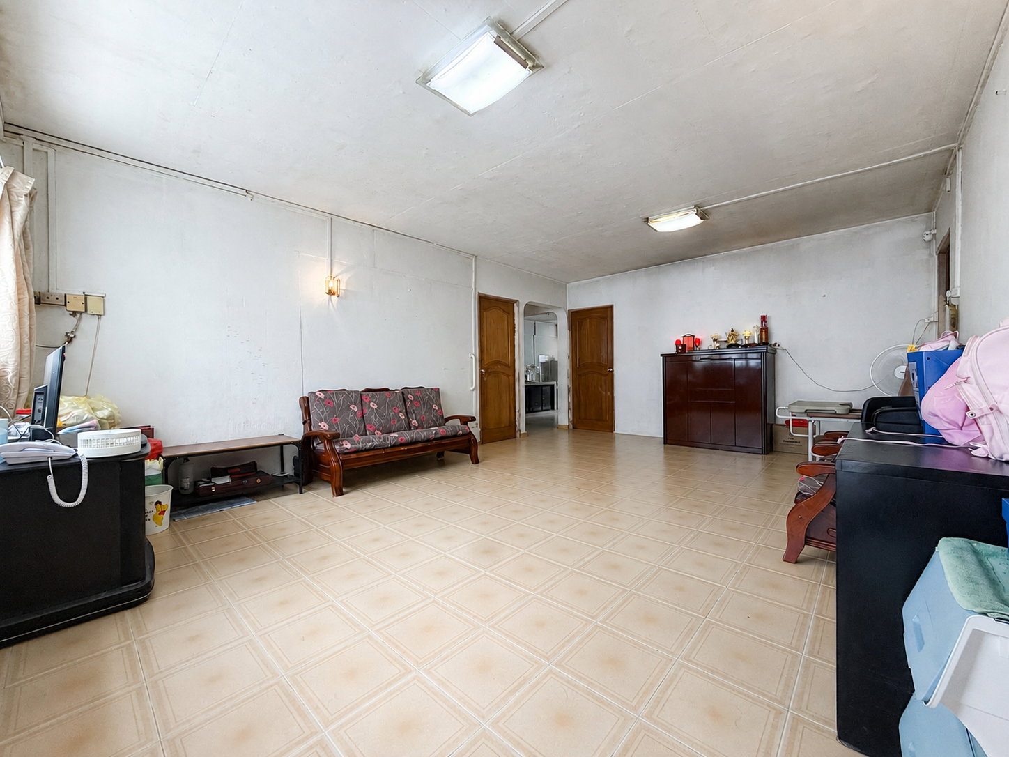 Blk 286 TAMPINES ST 22 image 1 of 7