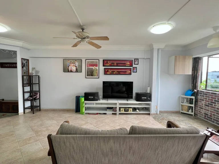 Blk 472 CHOA CHU KANG AVE 3 image 1 of 10