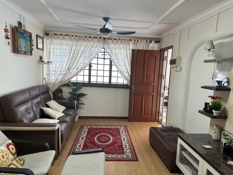 Blk 206 JURONG EAST ST 21 image 1 of 8