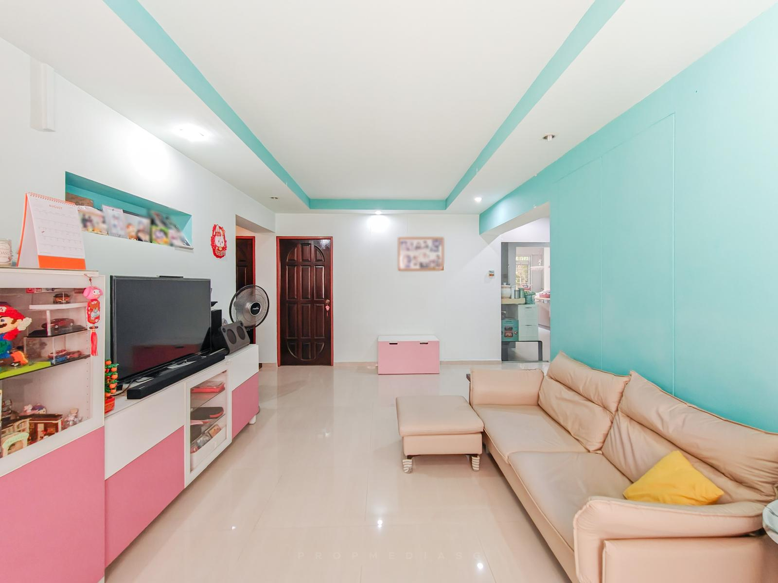 Blk 230 BISHAN ST 23 image 1 of 6