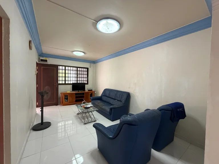 Blk 487 JURONG WEST AVE 1 image 1 of 6