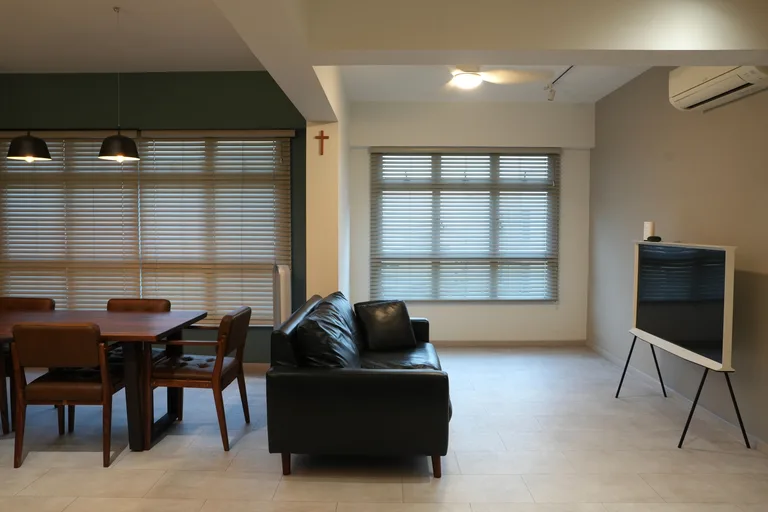 Blk 874B TAMPINES ST 85 image 1 of 10