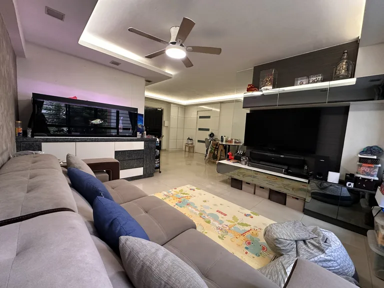 Blk 978D BUANGKOK CRES image 1 of 10
