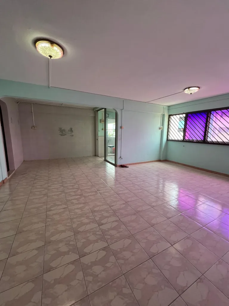 Blk 329 BT BATOK ST 33 image 1 of 9