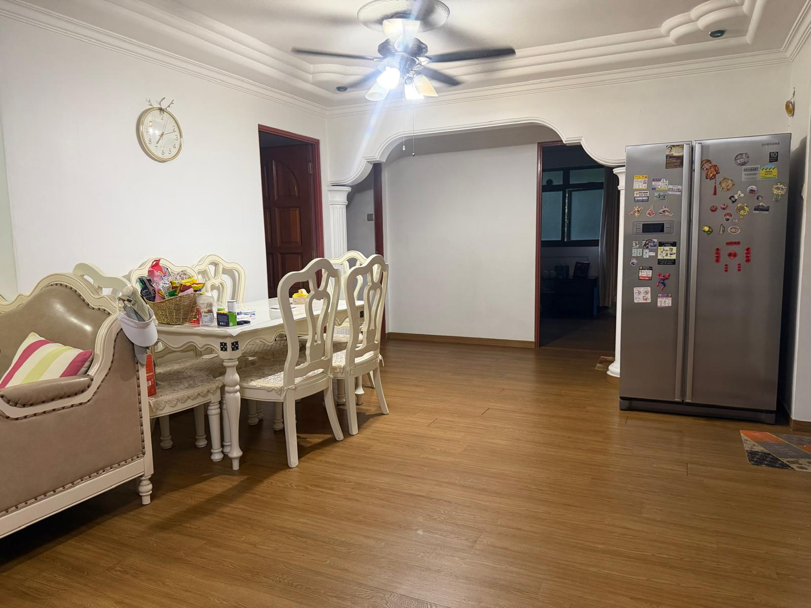 Blk 510 WOODLANDS DR 14 image 1 of 8