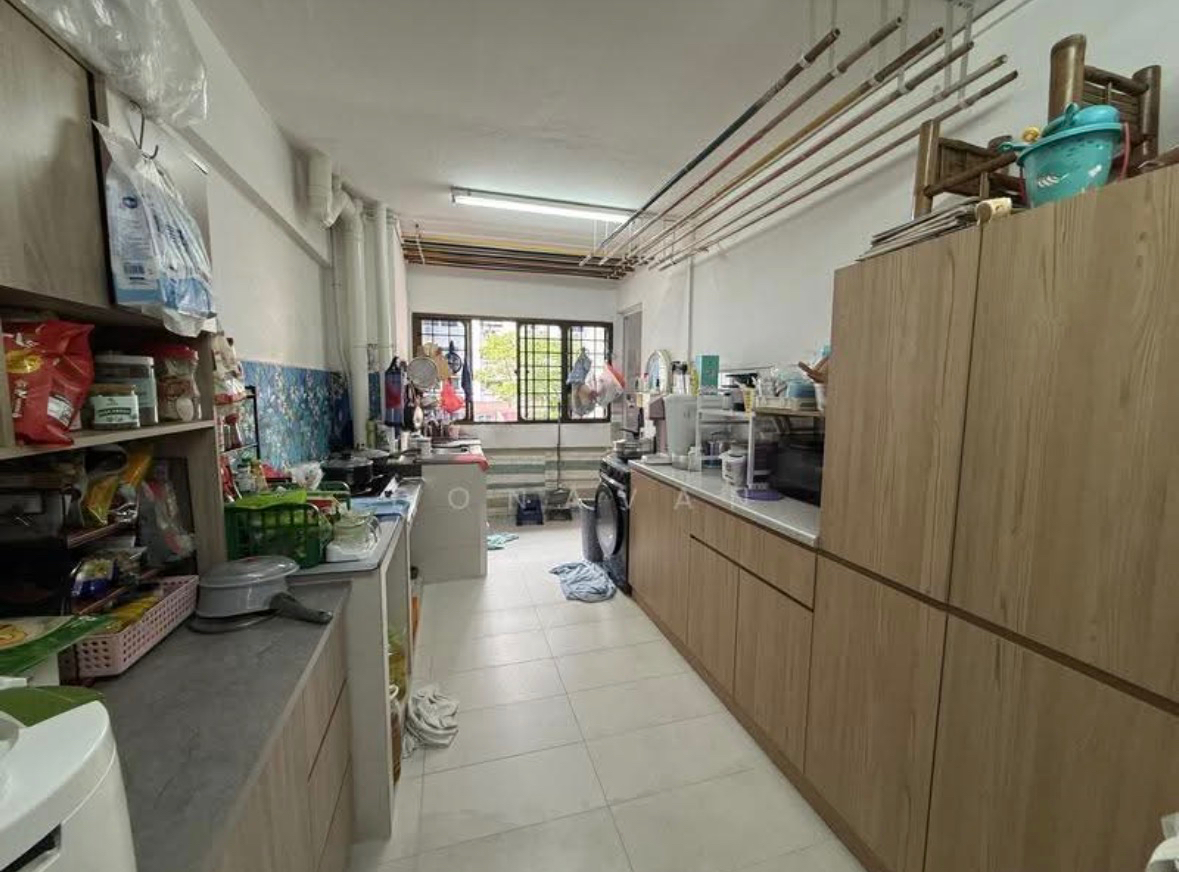 Blk 451 JURONG WEST ST 42 photo 2
