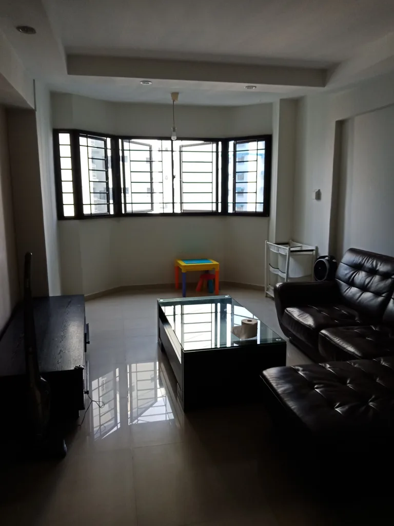 Blk 274B JURONG WEST ST 25 image 1 of 4