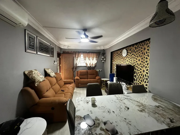 Blk 629 YISHUN ST 61 image 1 of 2