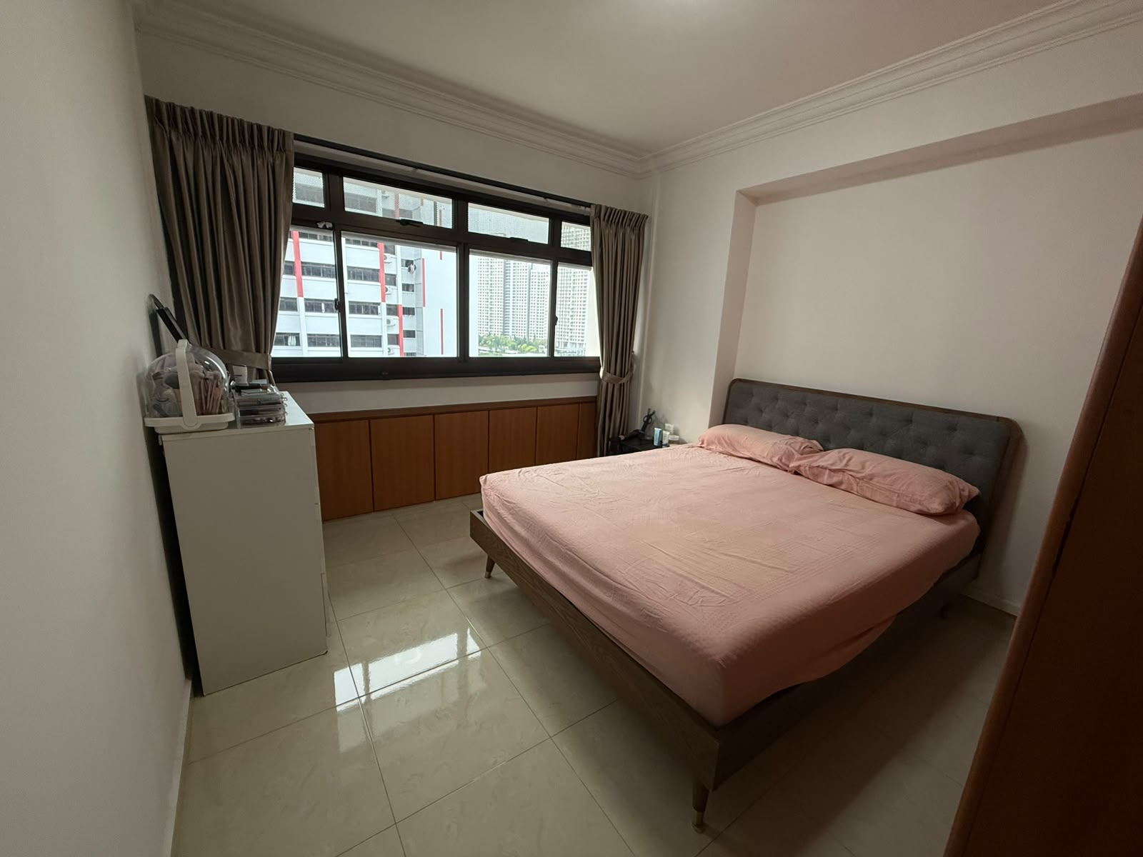 Blk 277 TOH GUAN RD photo 2
