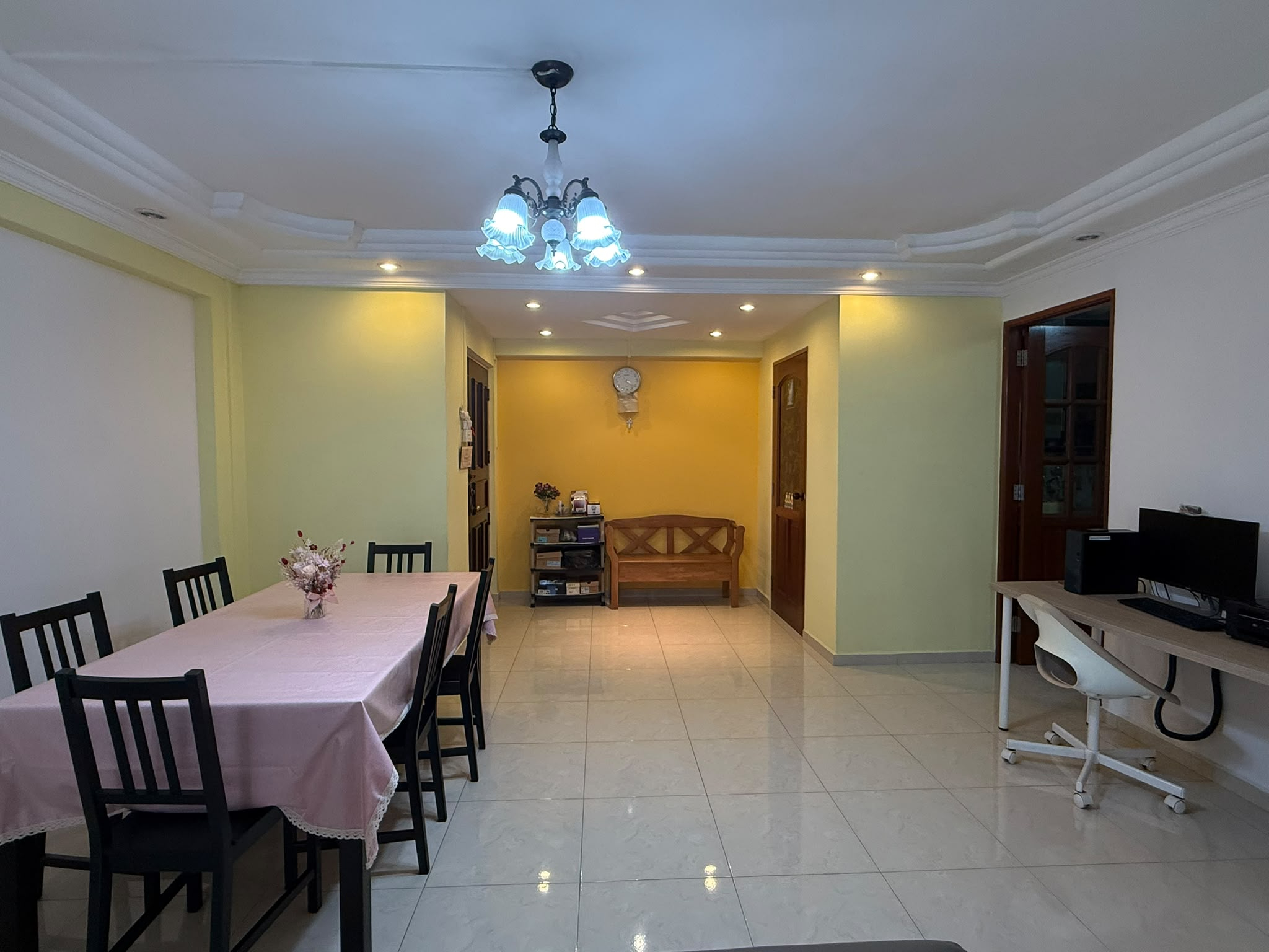 Blk 277 TOH GUAN RD photo 3