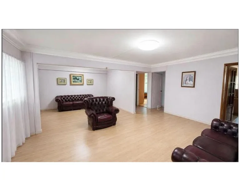 Blk 413 ANG MO KIO AVE 10 image 1 of 2