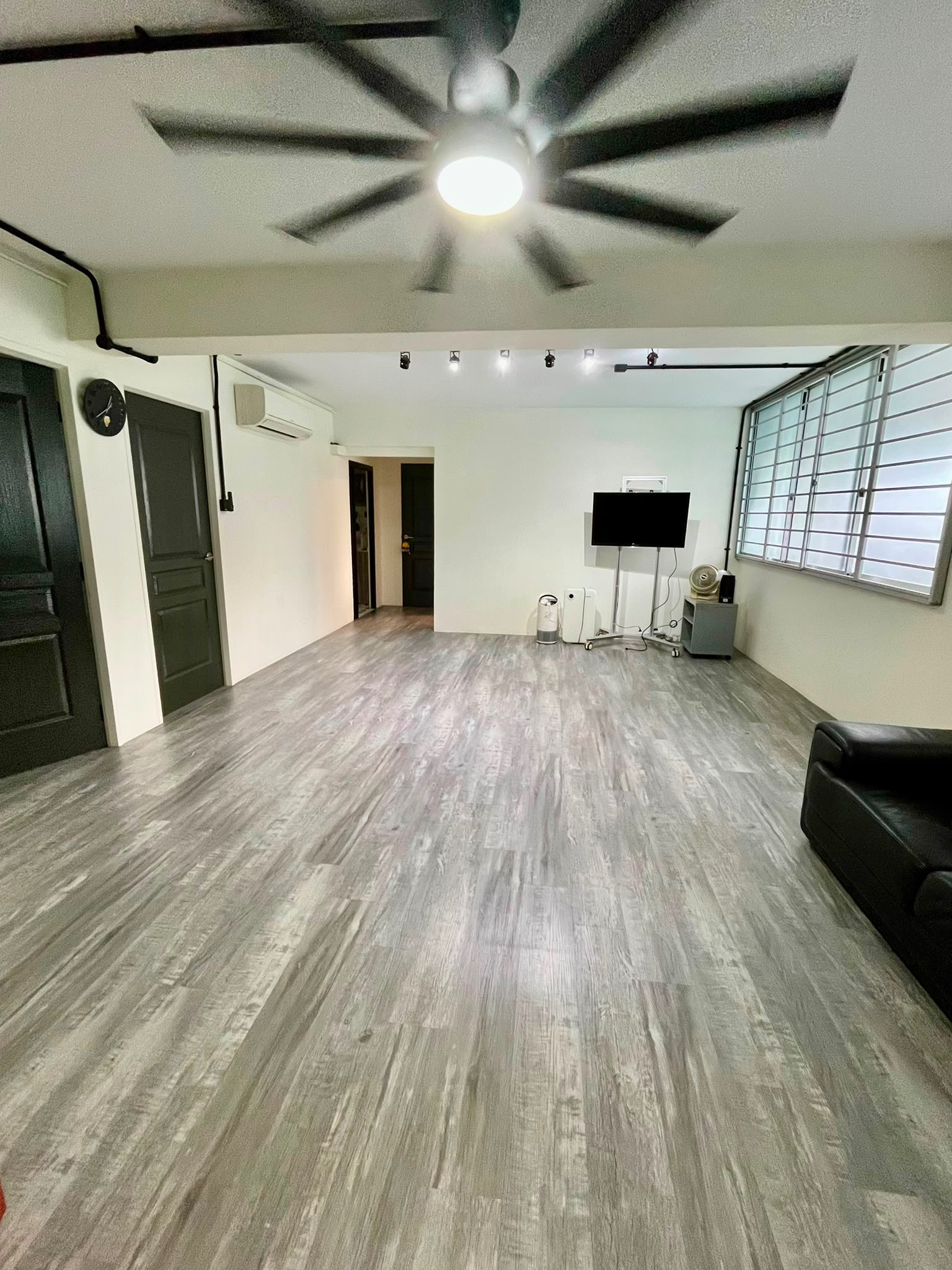 Blk 257 BANGKIT RD image 1 of 10