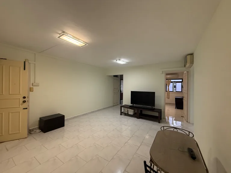 Blk 638 ANG MO KIO AVE 6 image 1 of 5