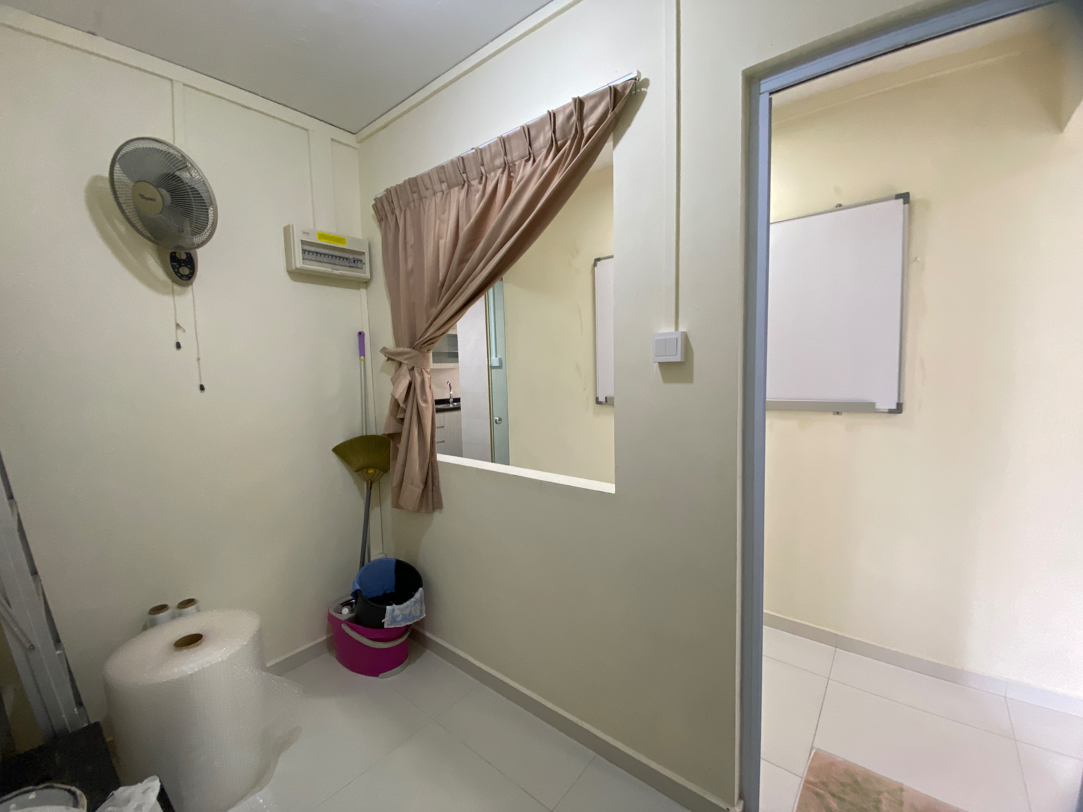 Blk 21 QUEEN'S CL photo 5