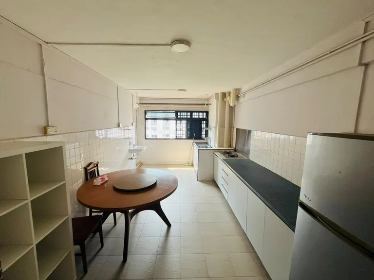 Blk 377 CLEMENTI AVE 5 image 1 of 3