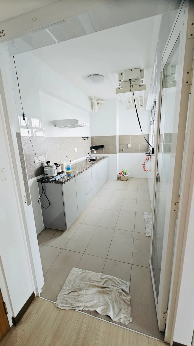 Blk 448B BT BATOK WEST AVE 9 image 1 of 7