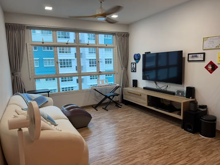 Blk 315B YISHUN AVE 9 image 1 of 10