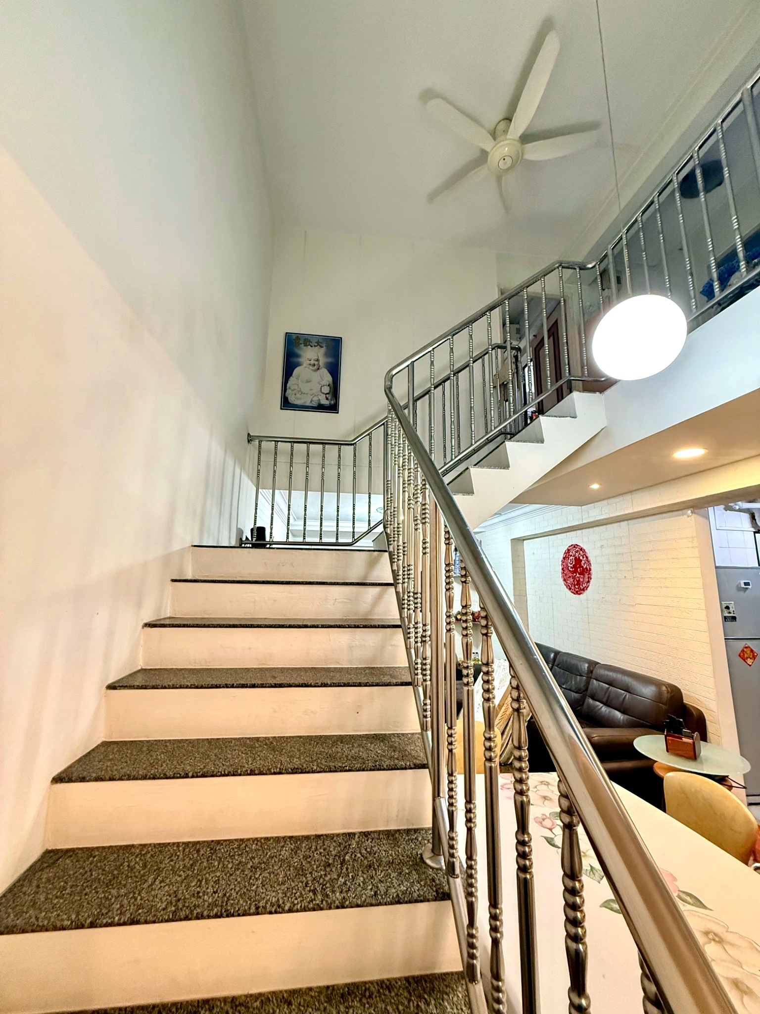 Blk 789 WOODLANDS AVE 6 image 1 of 10