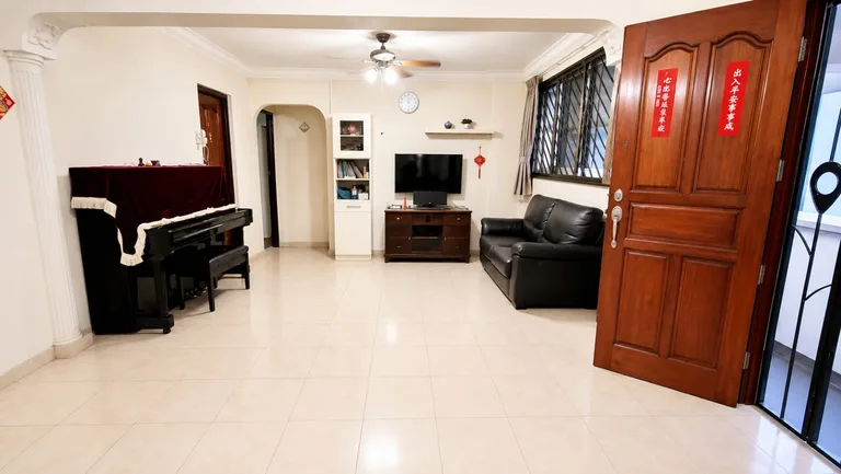 Blk 236 CHOA CHU KANG CTRL image 1 of 9