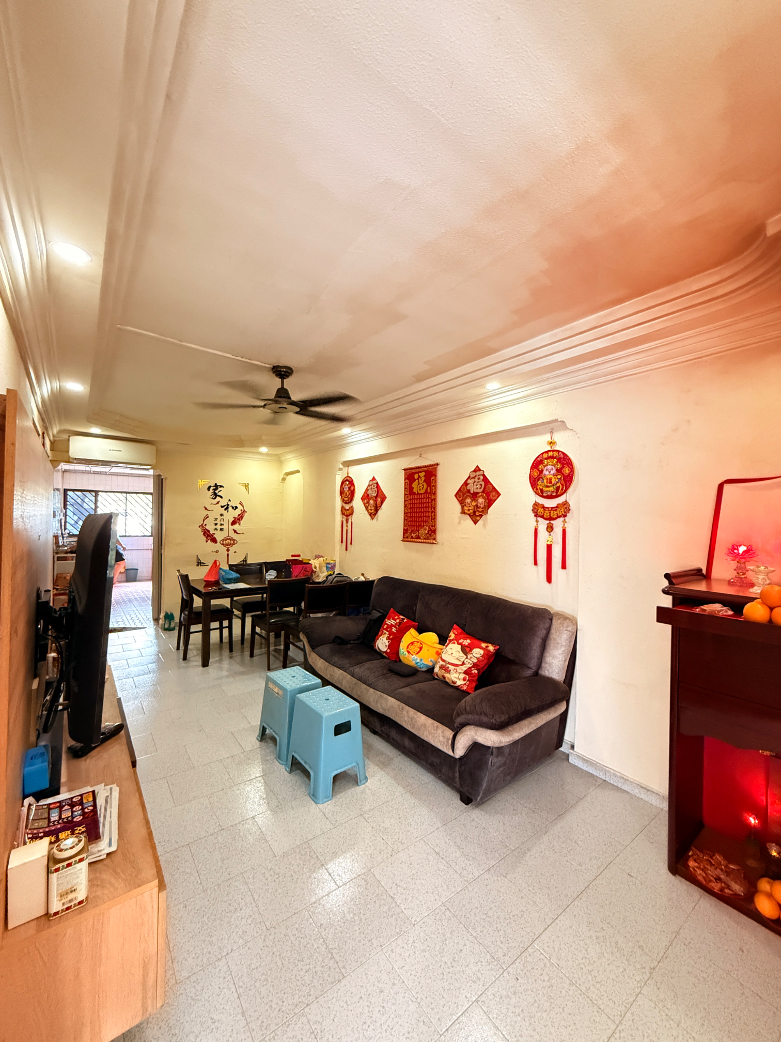Blk 302 JURONG EAST ST 32 image 1 of 7