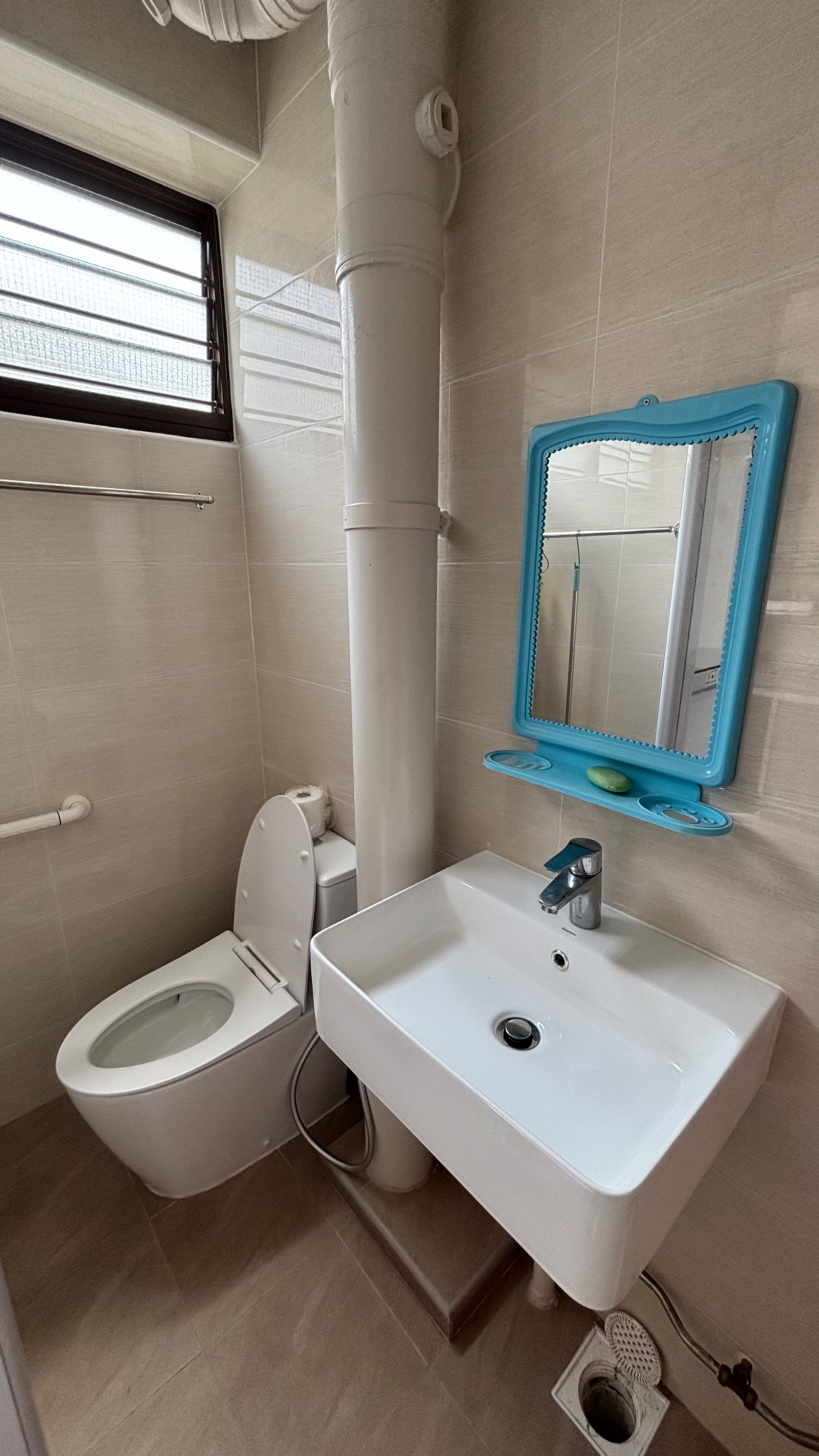 Blk 306 YISHUN CTRL photo 2