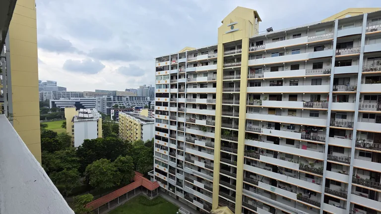 Blk 82 C'WEALTH CL image 1 of 6