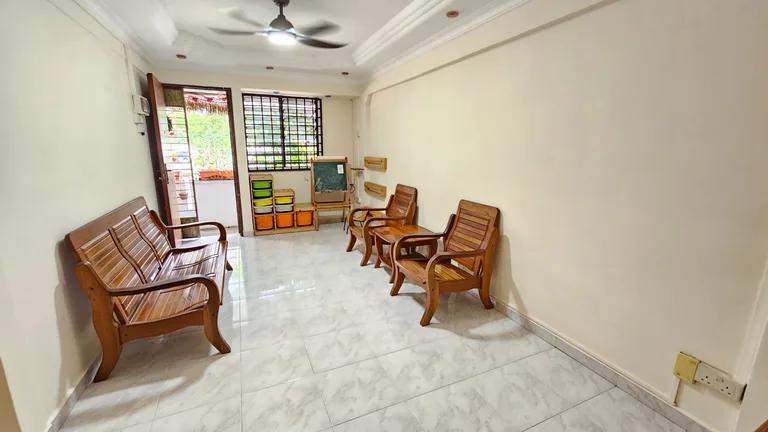 Blk 405 ANG MO KIO AVE 10 image 1 of 7