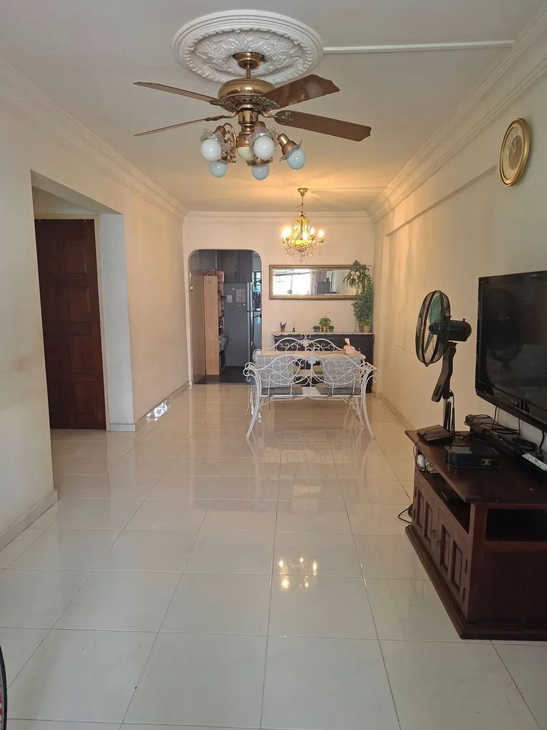 Blk 110 ANG MO KIO AVE 4 image 1 of 6