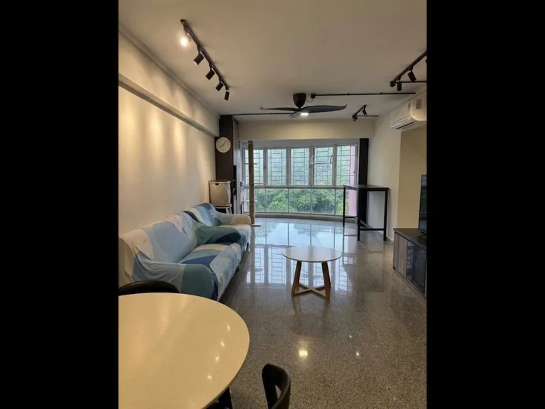 Blk 298 YISHUN ST 20 image 1 of 10