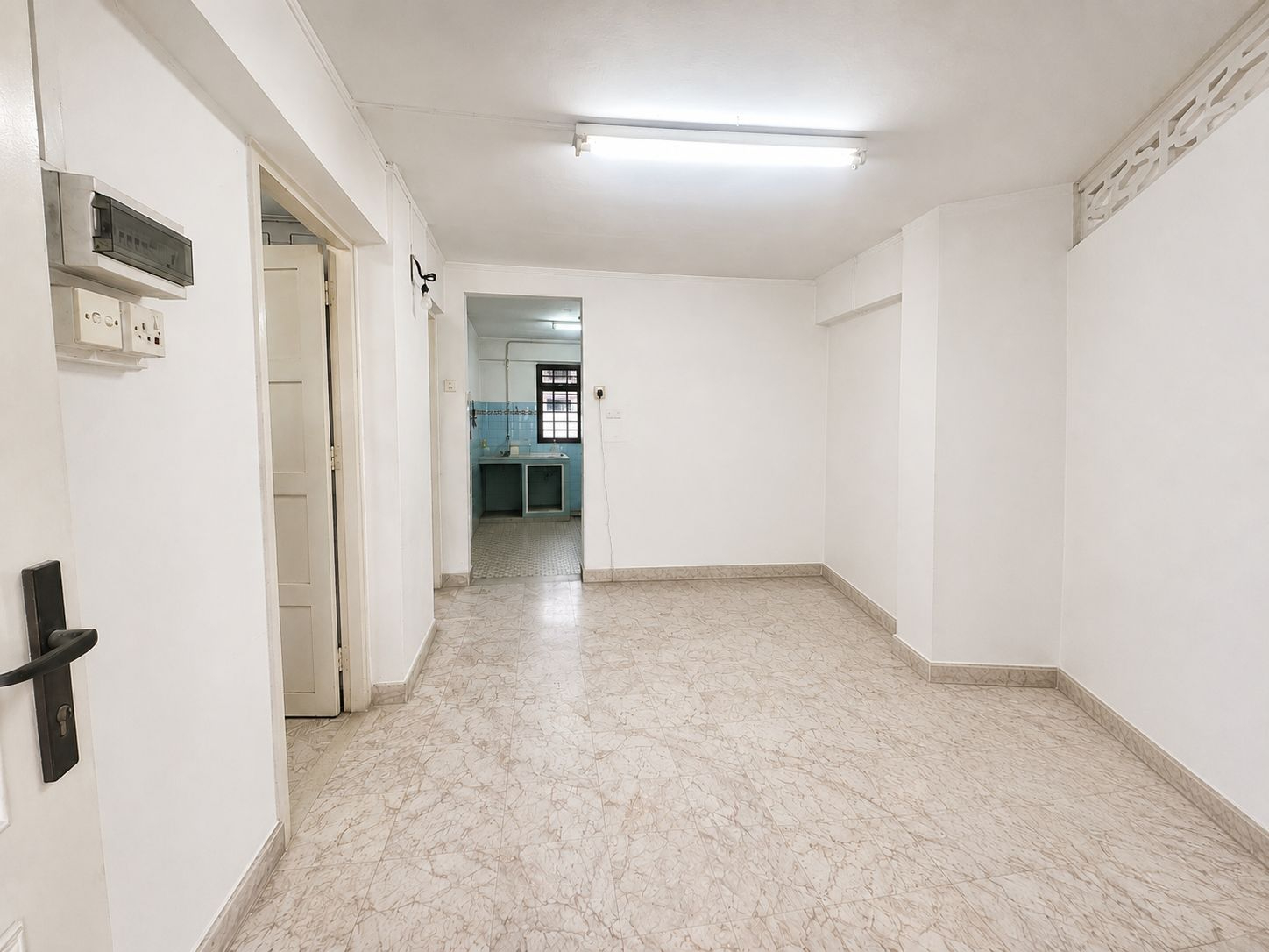 Blk 4 SAGO LANE image 1 of 4