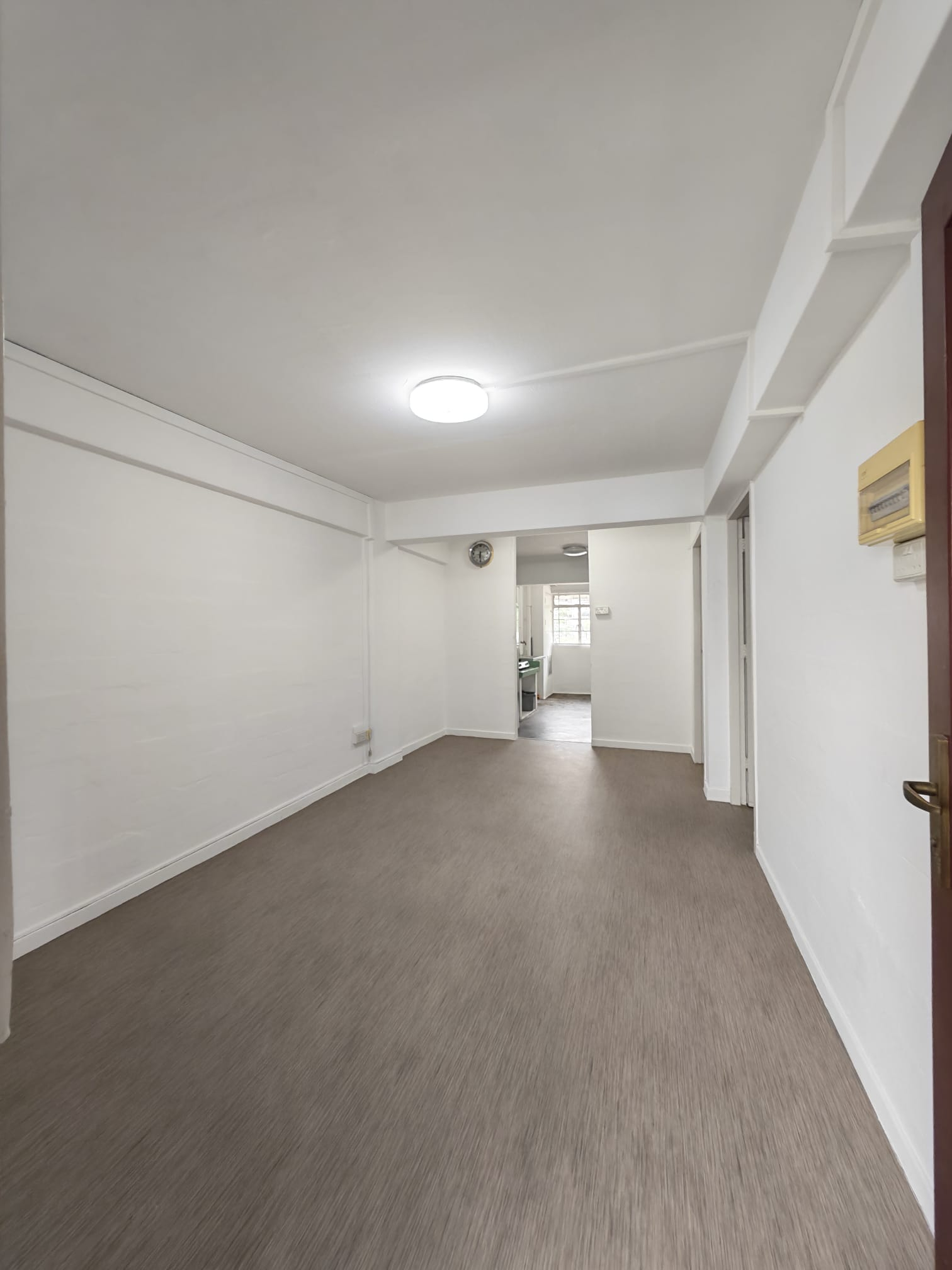 Blk 6 HOUGANG AVE 3 image 1 of 7
