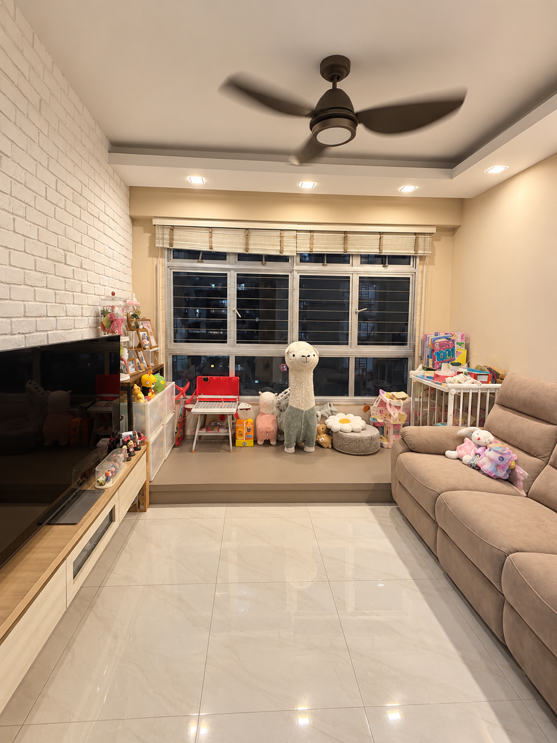 Blk 224A SUMANG LANE image 1 of 10