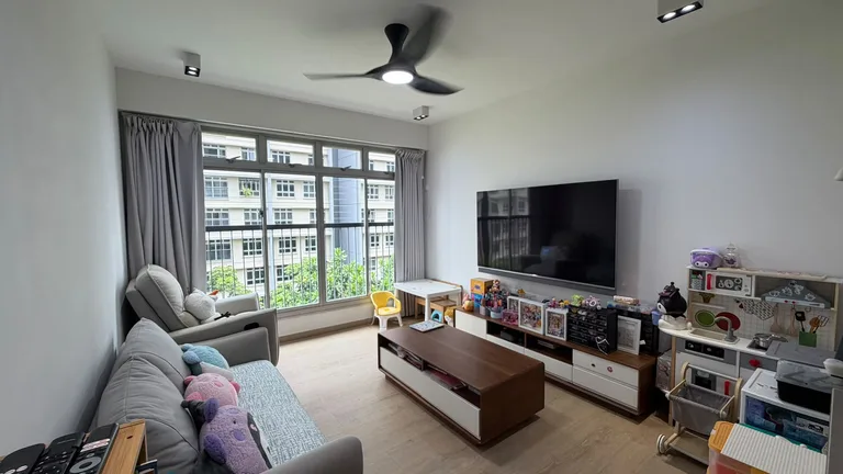 Blk 222B BEDOK NTH DR image 1 of 9