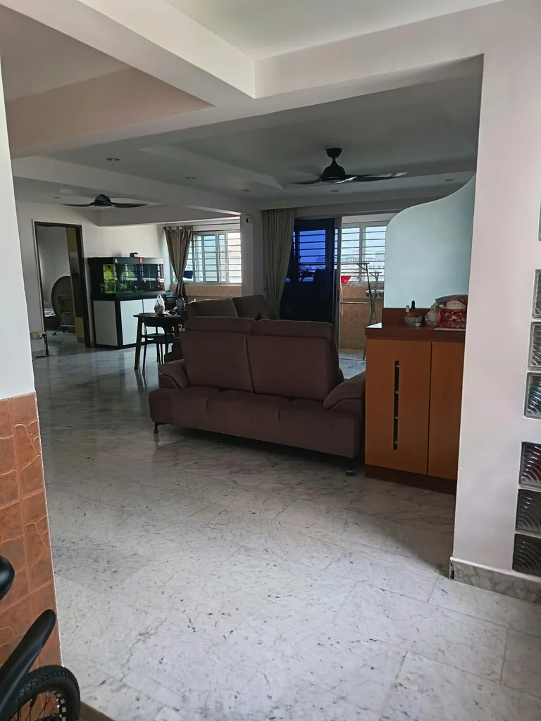 Blk 170 YISHUN AVE 7 image 1 of 6