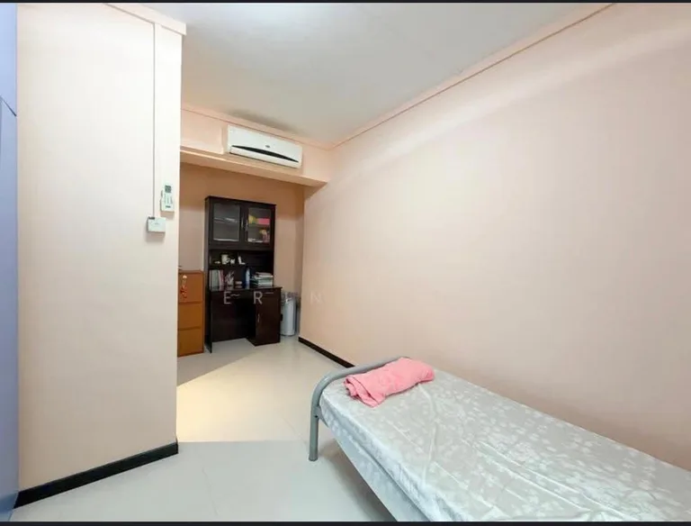 Blk 193 RIVERVALE DR image 1 of 10