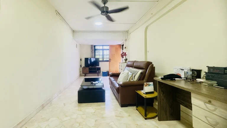 Blk 303 JURONG EAST ST 32 image 1 of 10