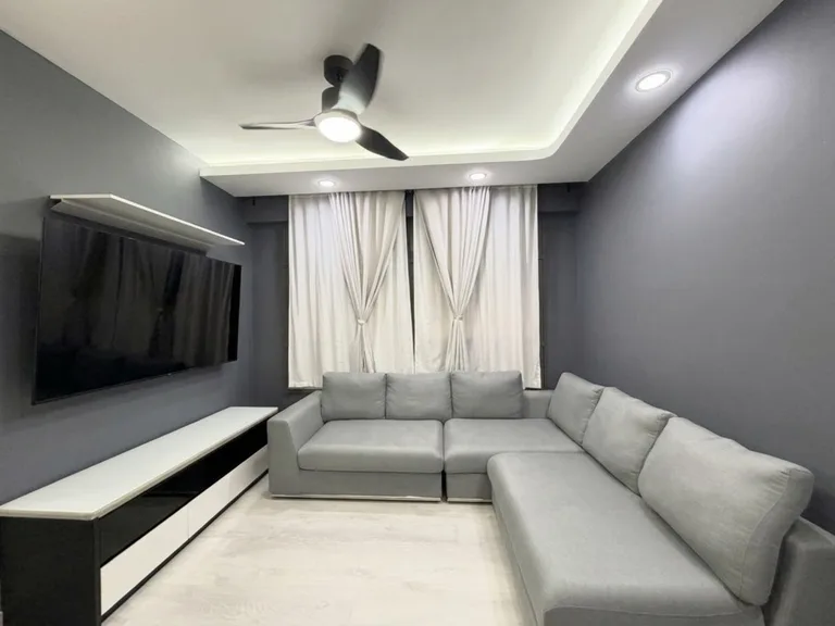 Blk 479C YISHUN ST 42 image 1 of 7