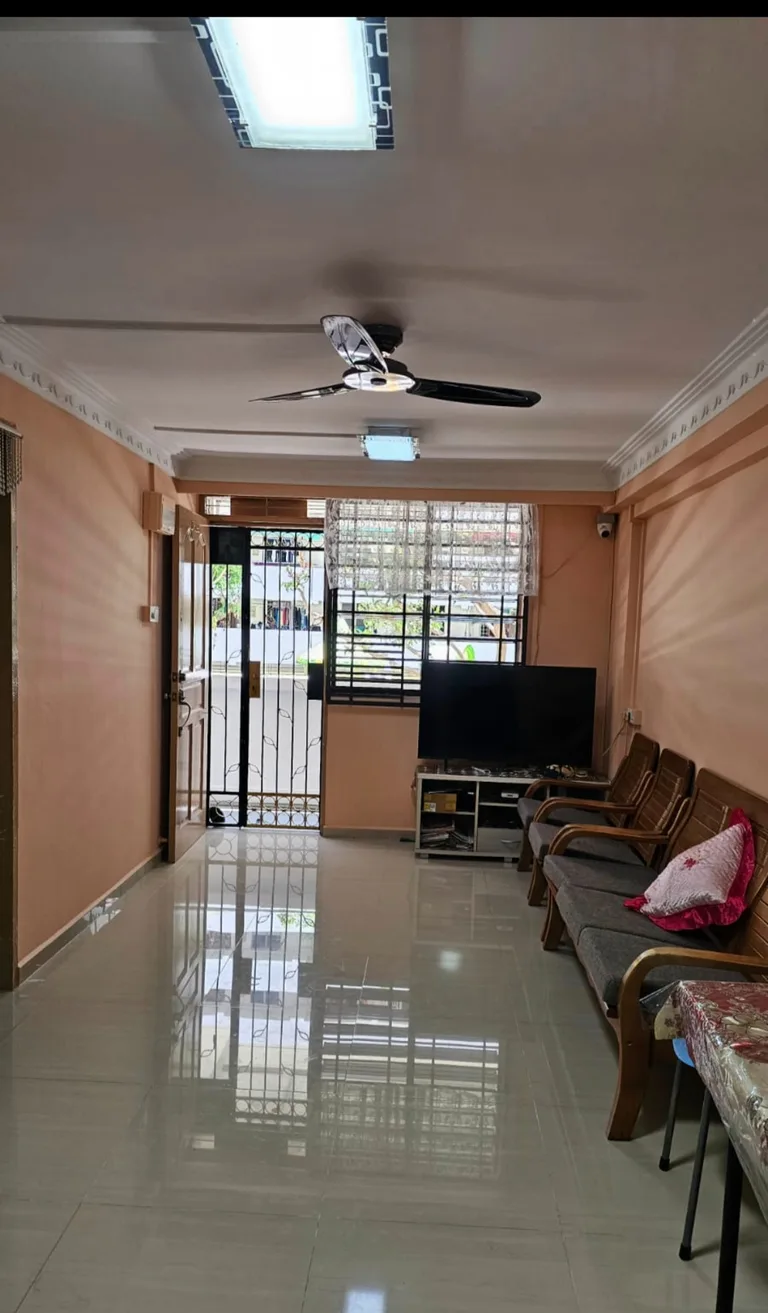 Blk 18 EUNOS CRES image 1 of 7