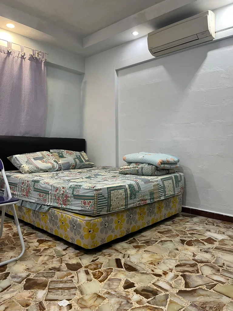 Blk 4 LOR LEW LIAN image 1 of 6