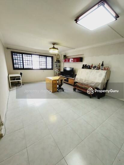 Jurong East 5rm point block photo 6