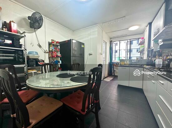 813 Jurong West Street 81 photo 4
