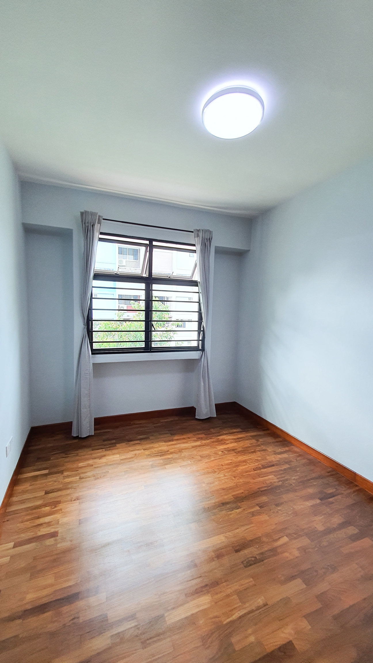 EASTVALE CONDOMINIUM photo 6