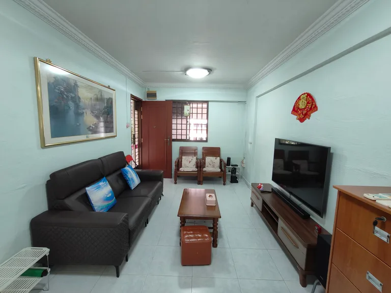 252 Hougang Avenue 3 image 1 of 9