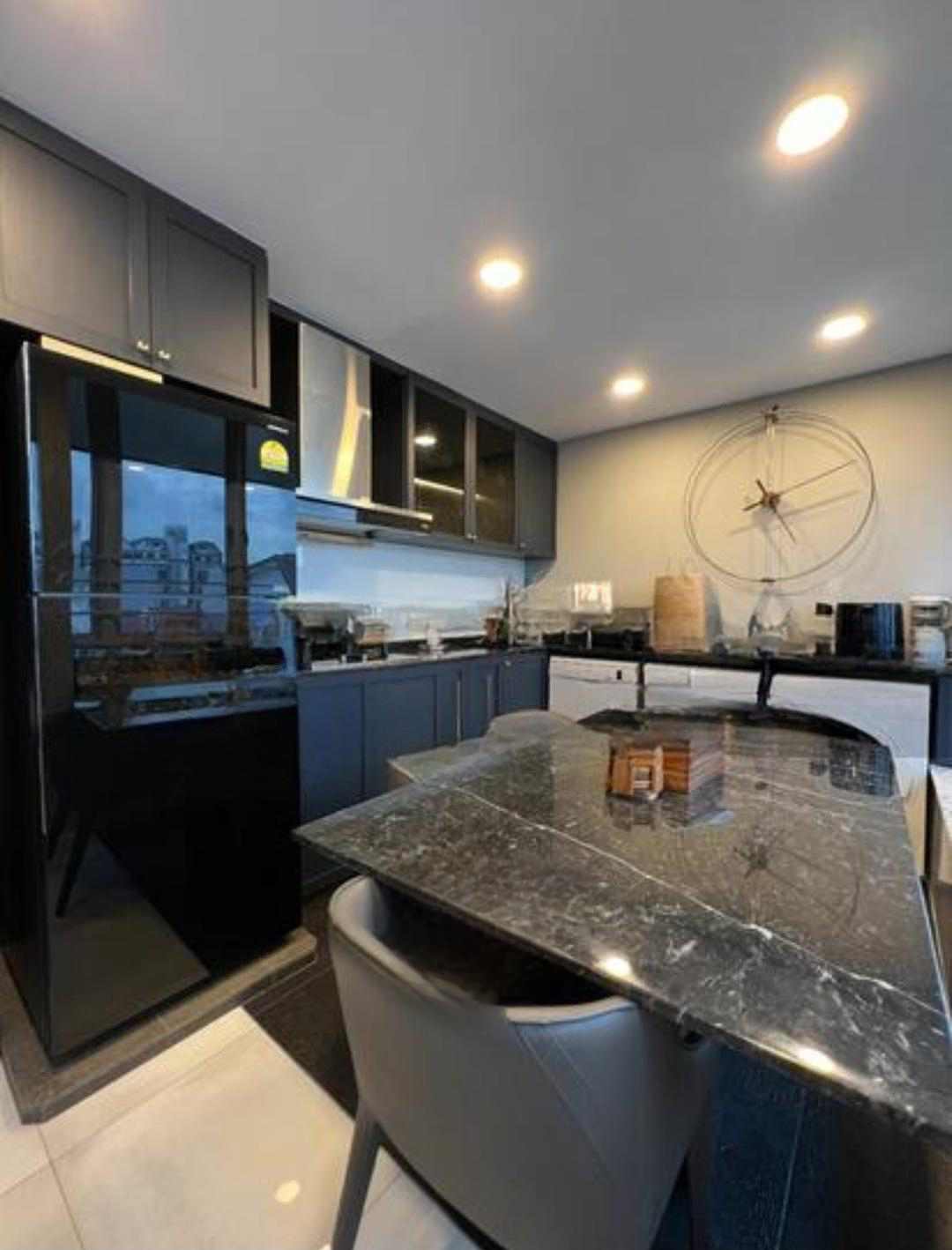 RESIDENCES @ JANSEN photo 2