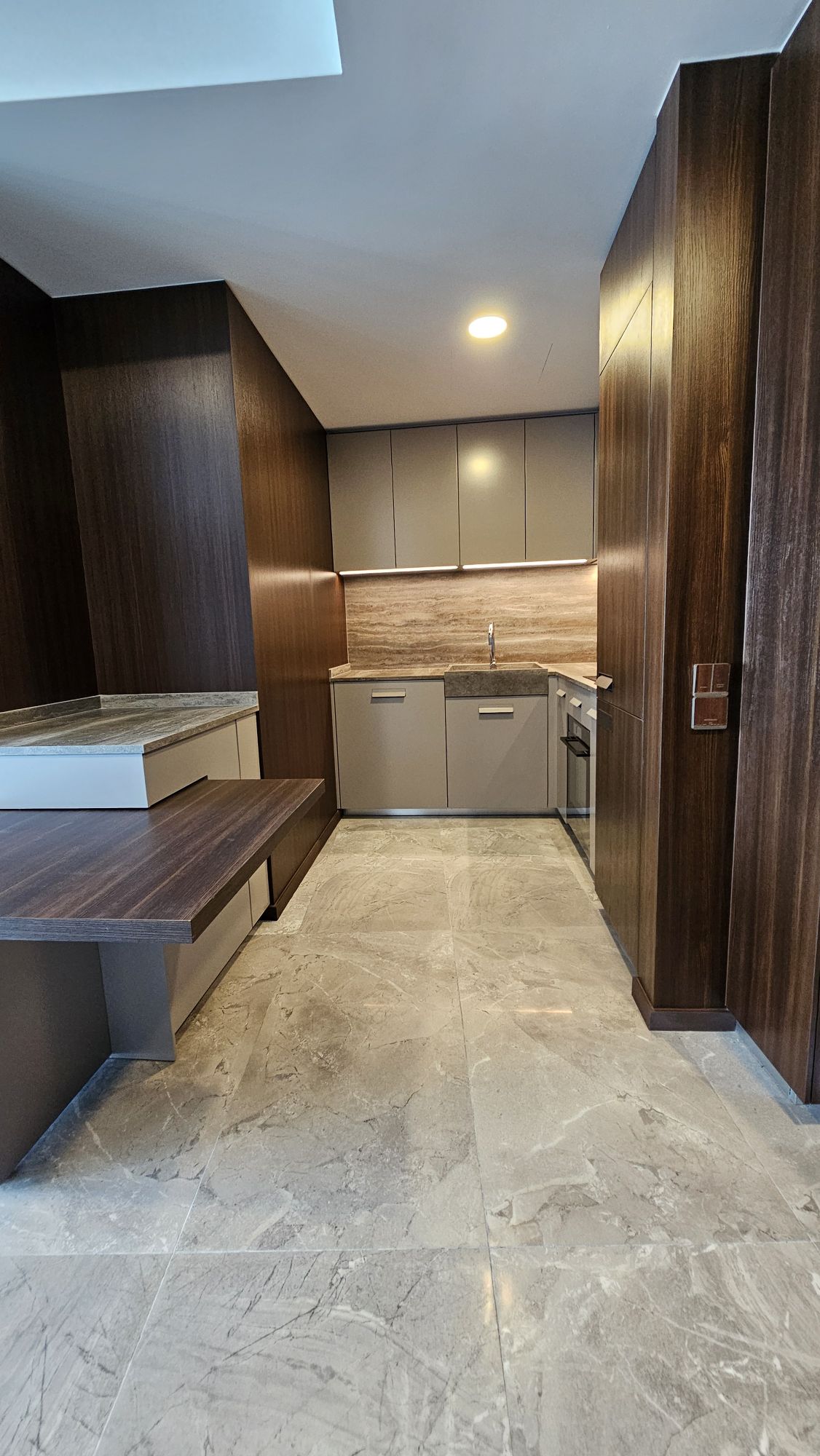 ONE PEARL BANK photo 3