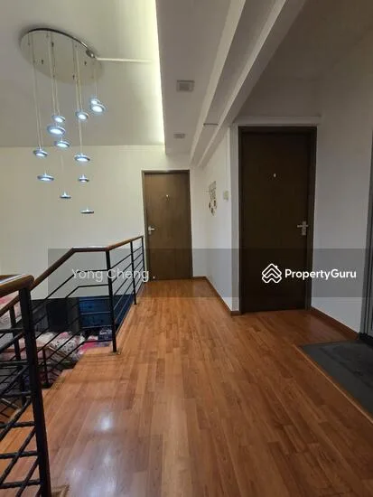 577 Hougang Avenue 4 image 1 of 10