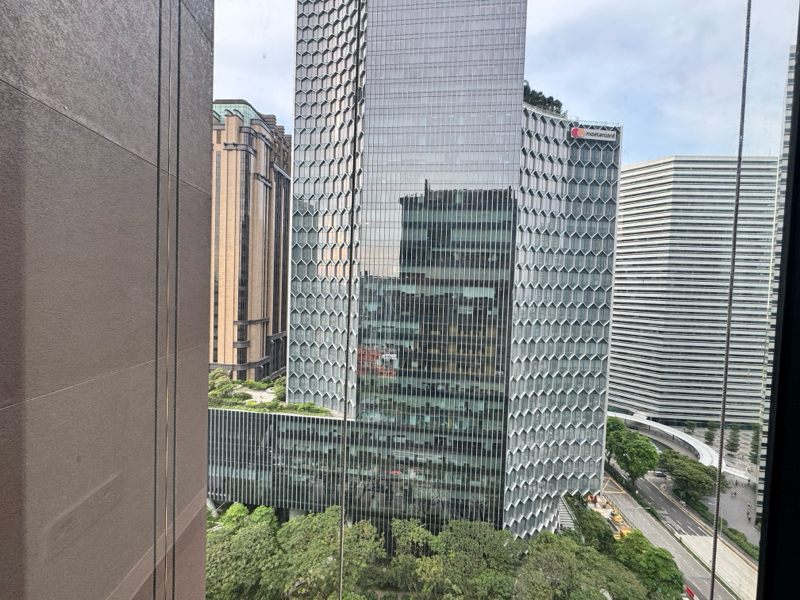 MIDTOWN MODERN photo 2