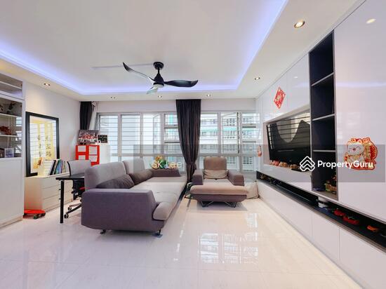 783B Woodlands Rise image 1 of 8