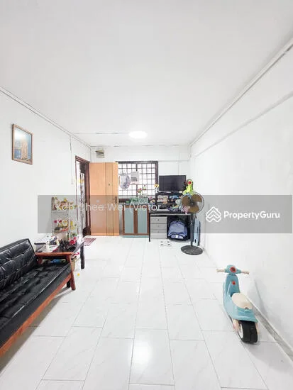 223 Yishun Street 21 image 1 of 4