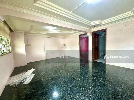 722 Yishun Street 71 image 1 of 9
